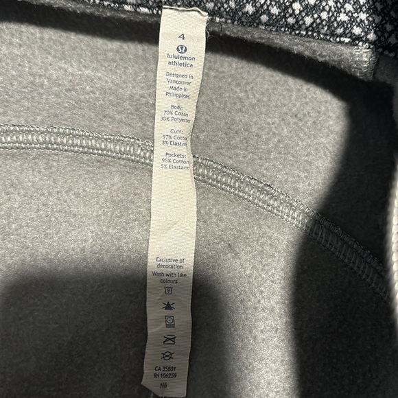 Lululemon Scuba Jacket - Picture 5 of 5